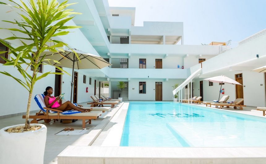 Various Retreats at the Pool